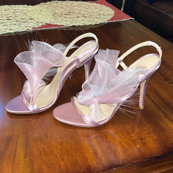 Andrea Mondin Satin Sling Back Heels - Picture 3 of 8